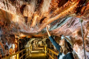 cardona salt mountain
