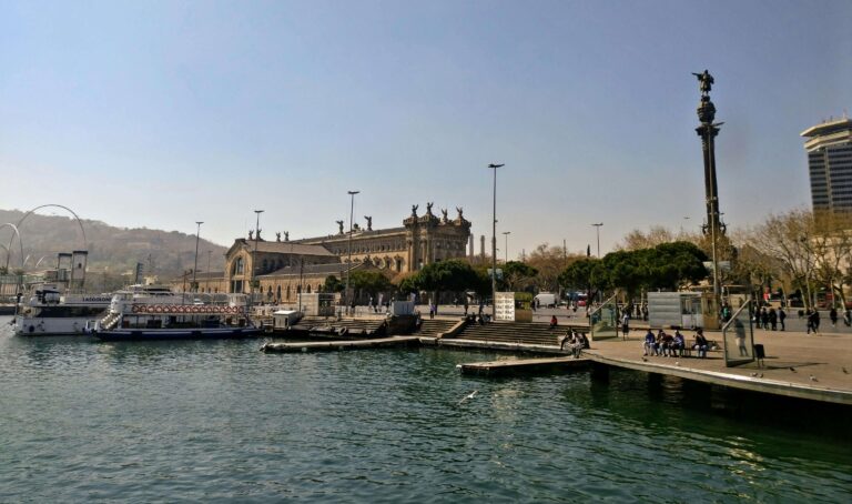 boat tours barcelona