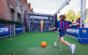 camp nou robokeeper