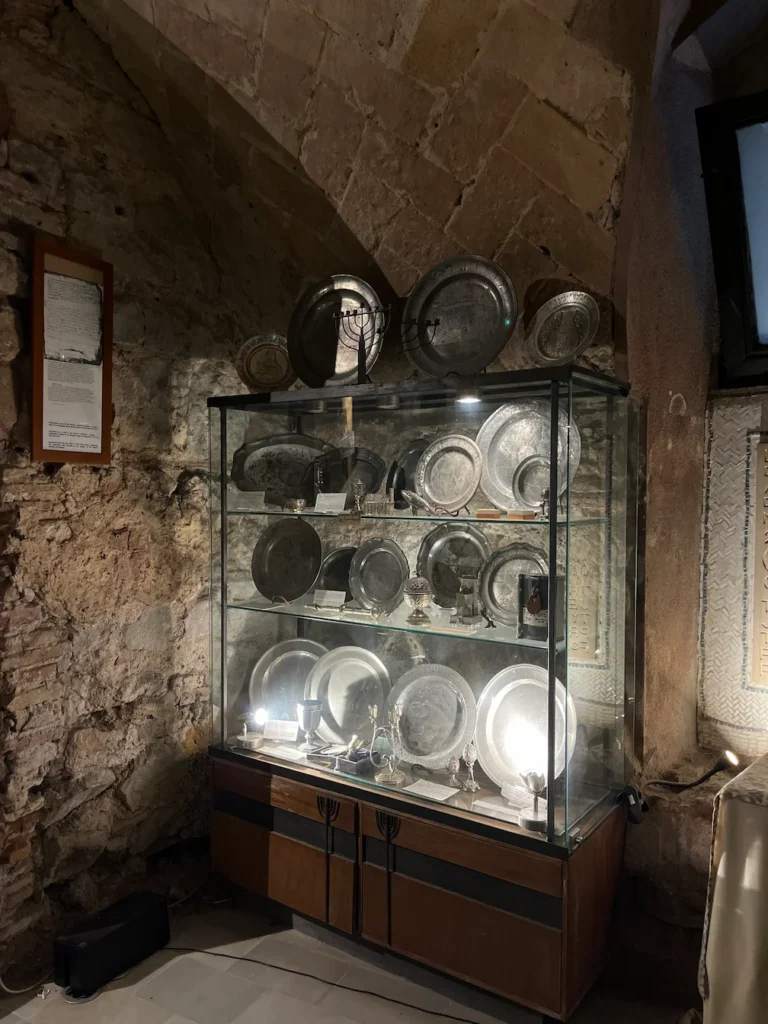 Jewish ceremonial objects