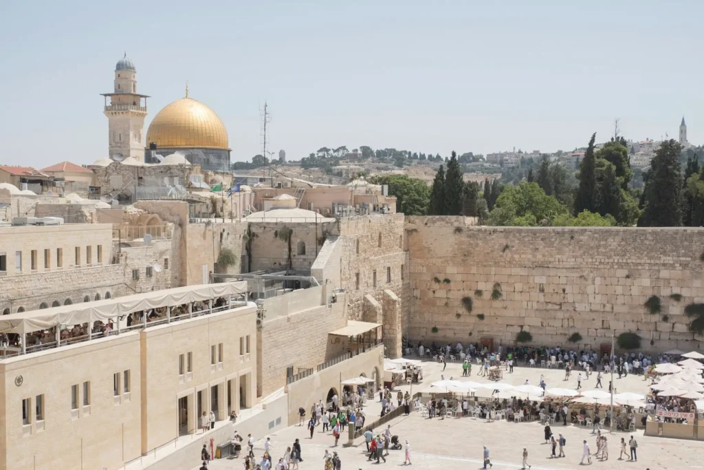 synagogue’s connection with Jerusalem