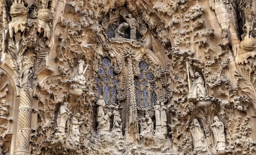 nativity facade sagrada familia